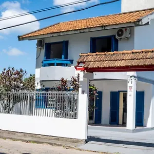 Casa Azul - A 70 Metros Da Areia Da Dos Ingleses - 6 Pessoas Сasa de vacaciones Florianópolis